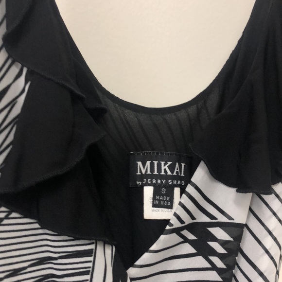 Mikai wrap spaghetti strap dress- size - small - Picture 4 of 8